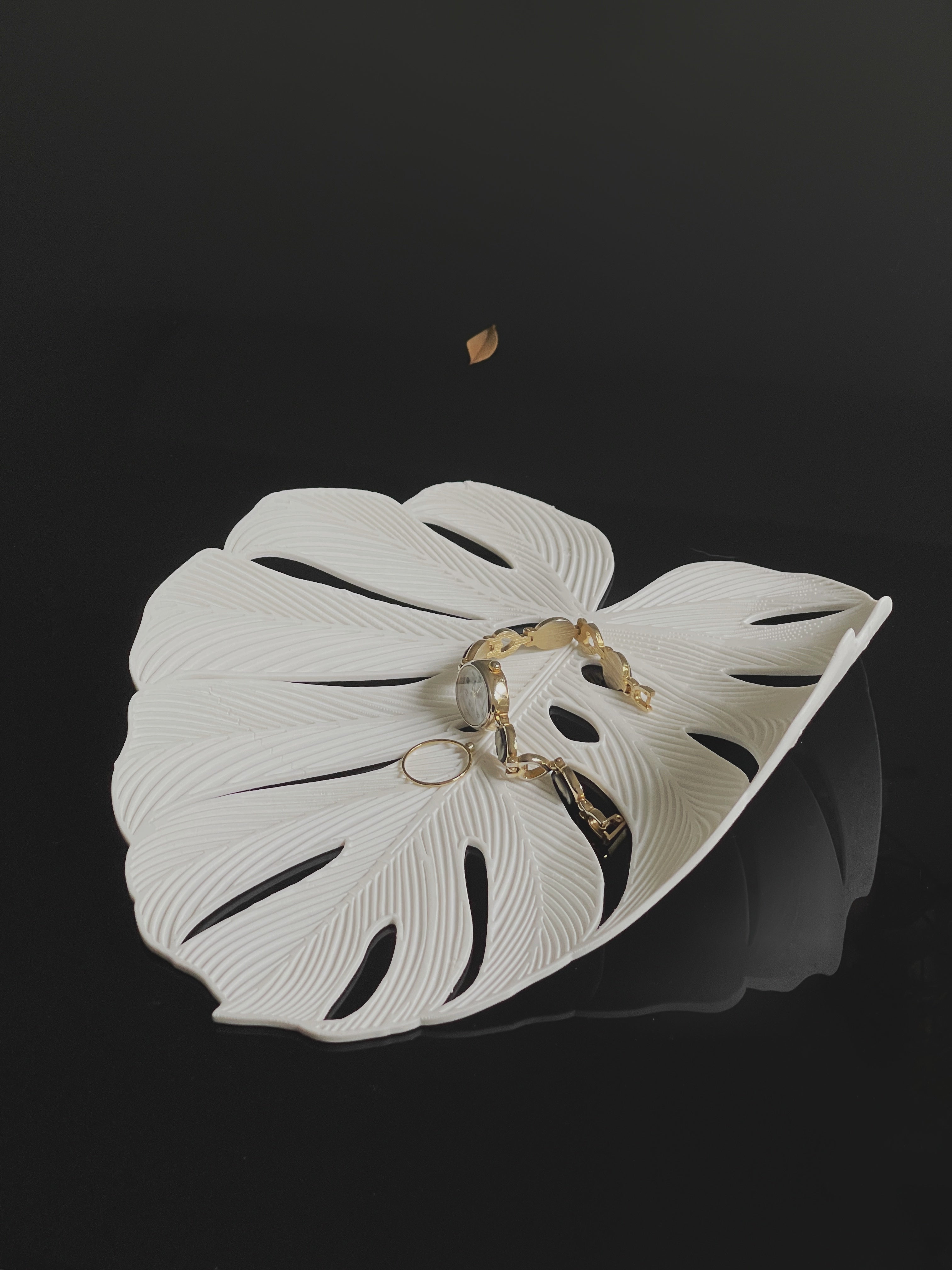 MONSTERA DELICIOSA DECORATIVE BOWL